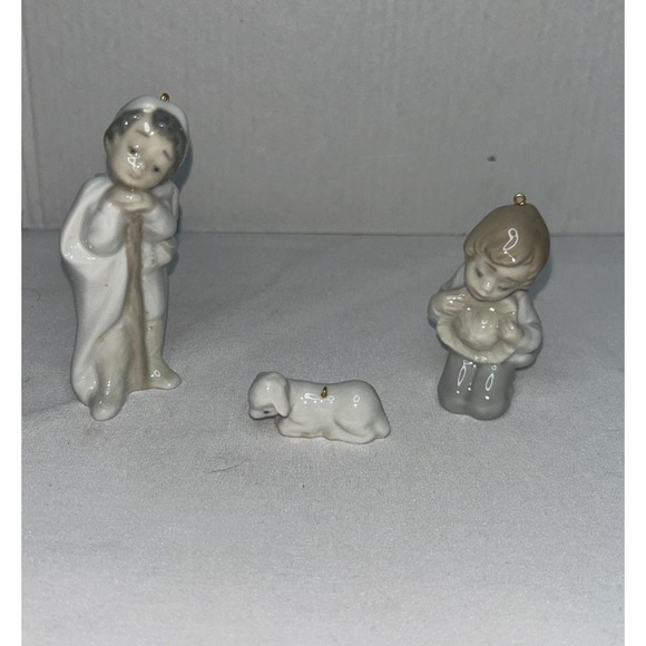 Lladro‎ Mini Pastorcitos 5809 Holy Shepherds Lamb Set 3 Christmas Ornaments 1991 - Picture 1 of 12